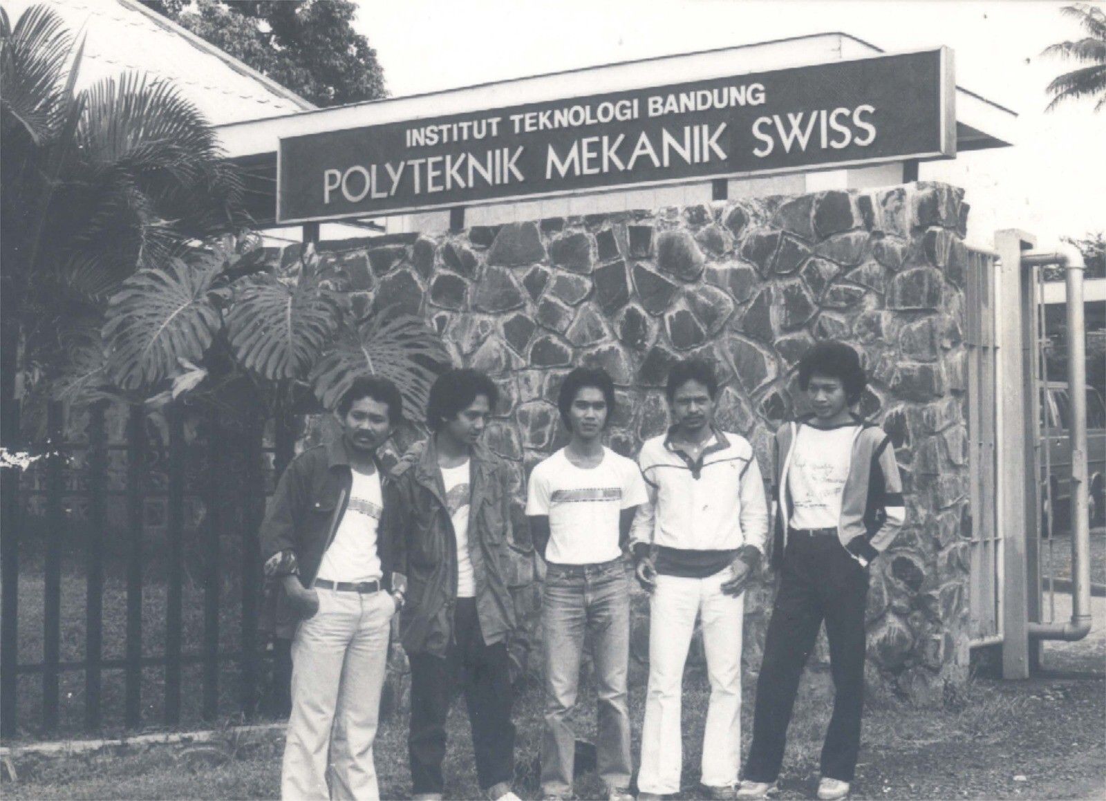 Students of Politeknik Mekanik Swiss, the predecessor of today’s POLMAN Bandung